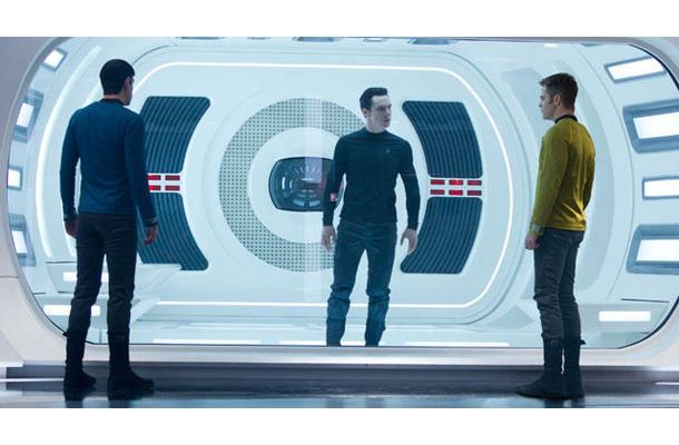 『スター・トレック イントゥ・ダークネス』 -(C) 2012 PARAMOUNT PICTURES. ALL RIGHTS RESERVED. STAR TREK and related marks and logos are trademarks of CBS Studios Inc.