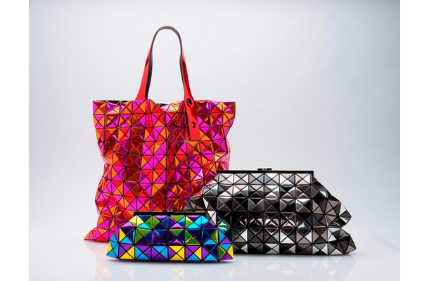 BAO BAO ISSEY MIYAKE×スプツニ子！による「Super Moon !」シリーズ