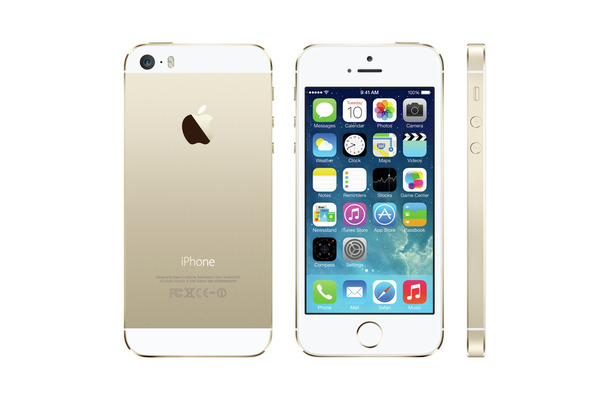 iPhone 5s。NTTドコモでは4日からWeb予約を開始