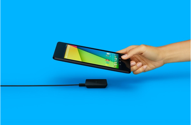 北米で発売された「Nexus Wireless Charger」