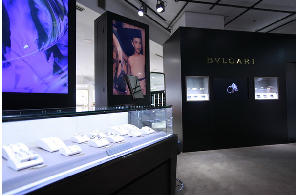 「進化するアイコン －Innovative Design of BVLGARI－」（伊勢丹新宿店1階）