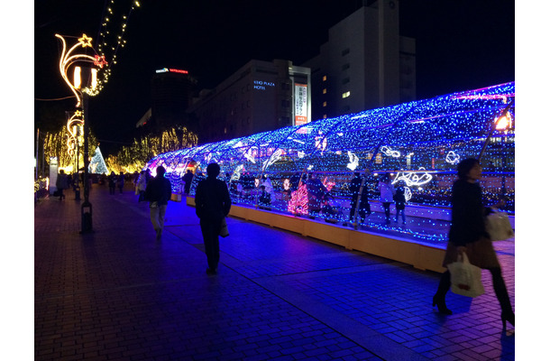 京王多摩センター駅前