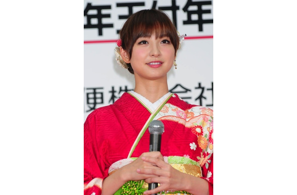 篠田麻里子