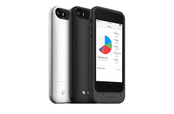 iPhone 5s/5向け大容量ストレージ内蔵バッテリーケース「mophie space pack」