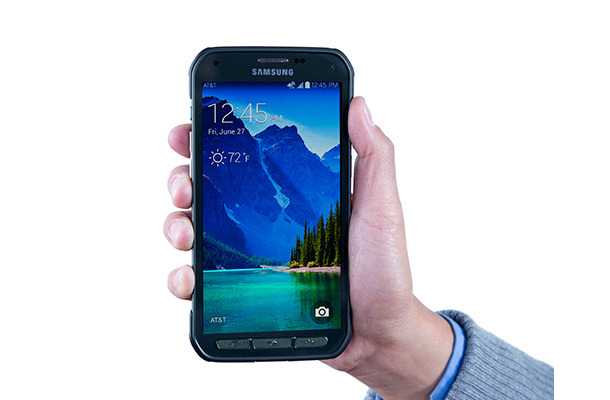 IP67の防水・防塵やMIL規格準拠のタフネススマートフォン「GALAXY S5 Active」