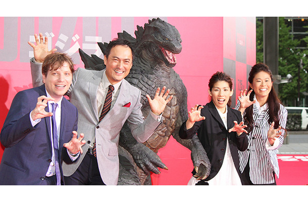 ギャレス・エドワーズ監督＆渡辺謙＆吉田沙保里＆澤穂希／『GODZILLA　ゴジラ』ジャパンプレミアレッドカーペット