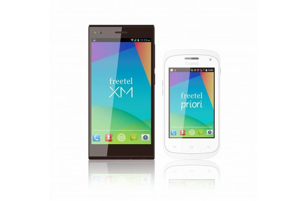 「freetel Priori」（左）と「freetel LTE XM」