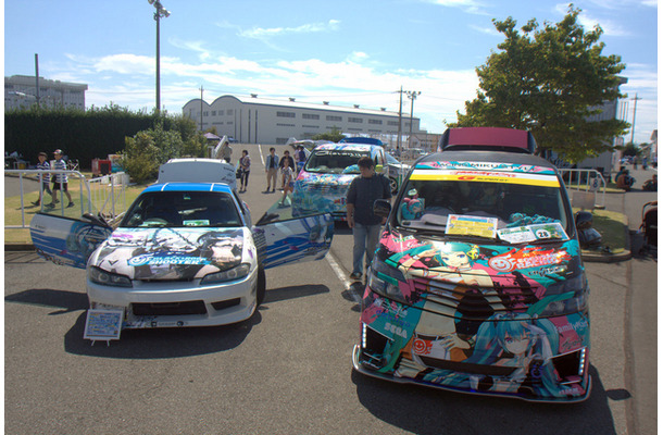 かぶら自動車教習所痛車展示会