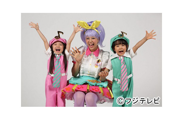 （左から）お姫様役の西澤愛菜ちゃん、西内まりや、王子様役には寺田心くん