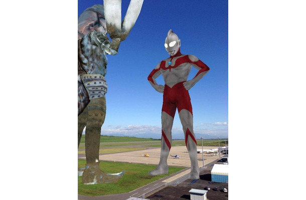 福島空港にバルタン星人とウルトラマンが出現!?