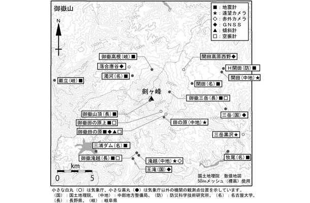 御嶽山近辺には複数の観測点があるが、望遠監視カメラはさほど多くない（画像は気象庁公開の観測点配置図）。