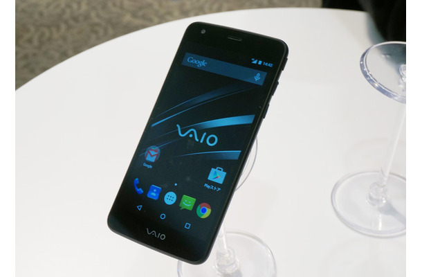 12日に発表された「VAIO Phone」