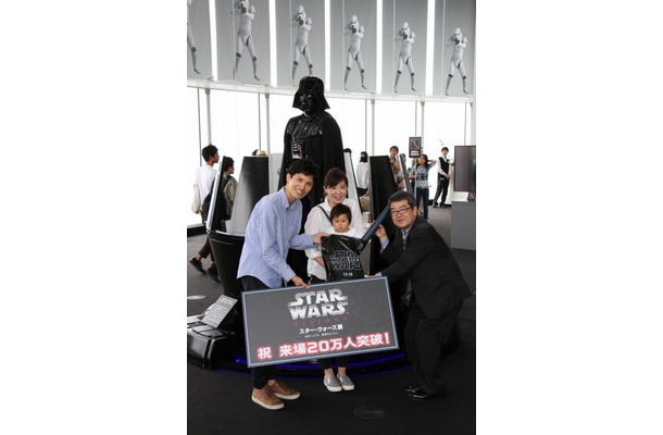 「スター・ウォーズ展」来場者20万人突破