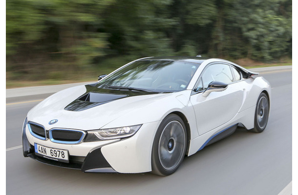 BMW i8