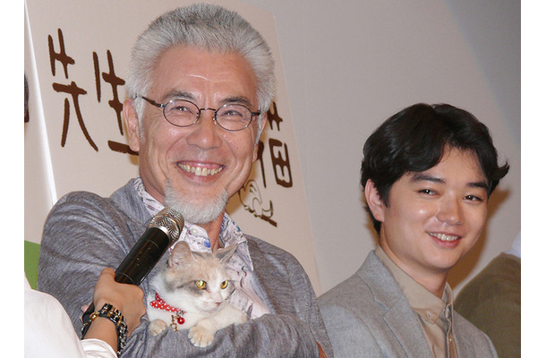 イッセー尾形、染谷将太／『先生と迷い猫』完成披露試写会