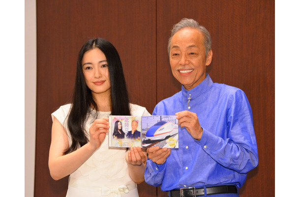 仲間由紀恵、谷村新司【写真：竹内みちまろ】