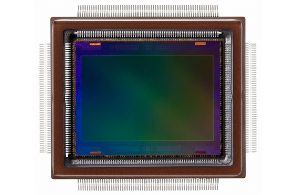 新開発された“2億5,000万画素”CMOSセンサー