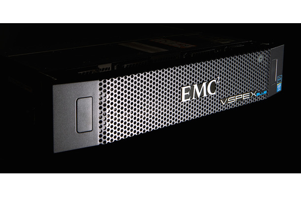 EMCのワンボックス型の「VSPEX BLUE」。HIC分野の新製品として満を持して登場