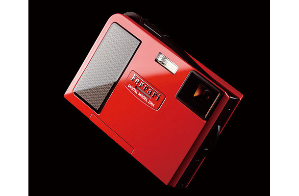 　オリンパスは27日、フェラーリ公認デジタルカメラ「Ferrari DIGITAL MODEL 2004」の予約残分を販売すると発表した。