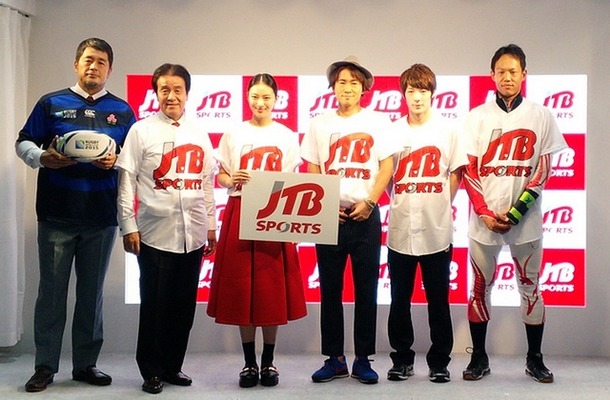 JTB新ブランド「JTB SPORTS」のイメージキャラクターに就任した武井咲、高田延彦、ナオト・インティライミ、JTBスポーツに所属する松平健太選手（卓球）、小池岳太選手（パラリンピックアルペンスキー）ら