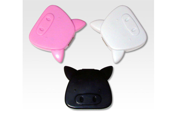 PRETTY PIG USB/AC ADAPTER（左上から時計回りに、ピンク/ホワイト/ブラック）