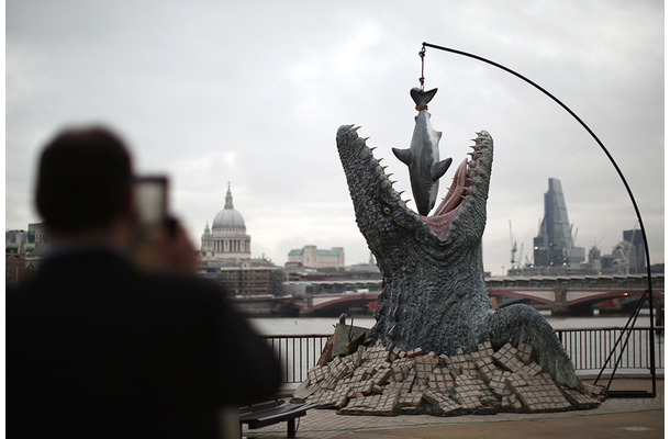 ロンドンに現れたモササウルス（c）Getty Images