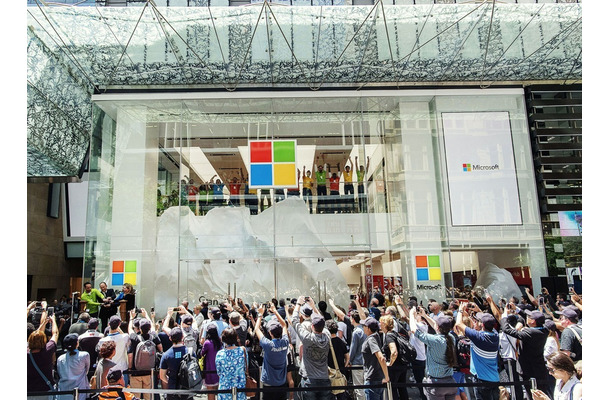 マイクロソフト・ストア・シドニー店開店　(C) Getty Images