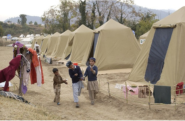難民キャンプのイメージ