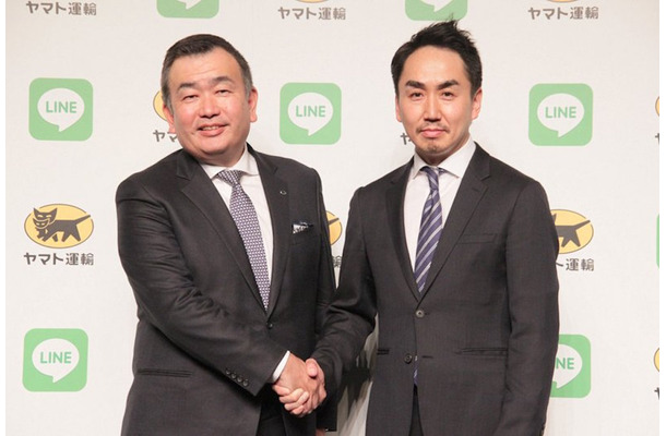 記者説明会には、ヤマト運輸長尾裕氏社長(写真左)、LINEの出澤剛社長(写真右)が登壇した