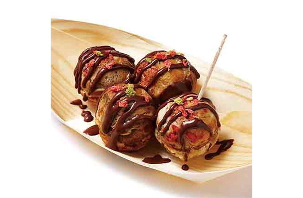 パティスリー・サダハル・アオキパリの「TAKOYAKI ショック ショコラ」（400円）