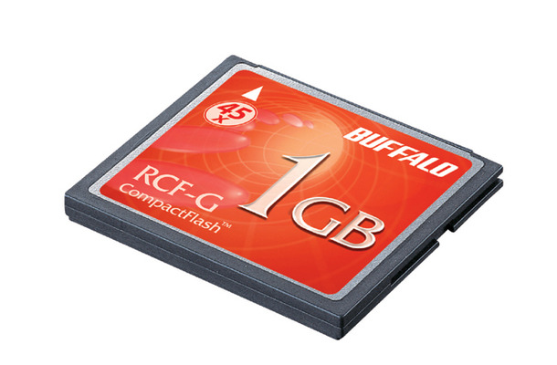 　バッファローは、アクセス速度を高速化させたコンパクトフラッシュ「RCF-Gシリーズ」を9月下旬から販売する。従来製品のRFC-Xシリーズと比較して約3倍の高速化が図られている。