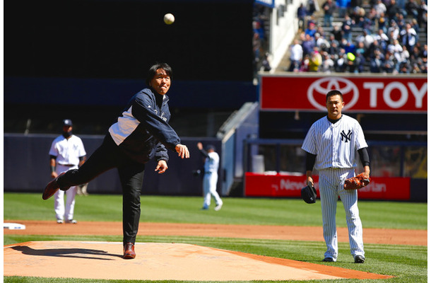 松井秀喜がニューヨーク・ヤンキースの始球式に登場（2016年4月5日）