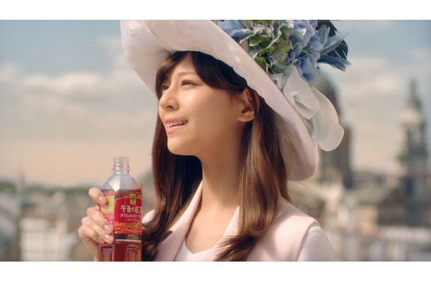 「午後の紅茶」新CMに西内まりや！ 17日からオンエア