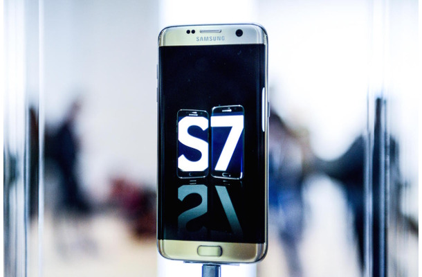 画像は、すでに発売されている最新モデルGalaxy S7 edge（C）Getty Images