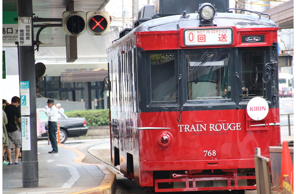 セレブな夏の真っ赤なビール電車！広島電鉄「TRAIN ROUGE」に乗ってみた！