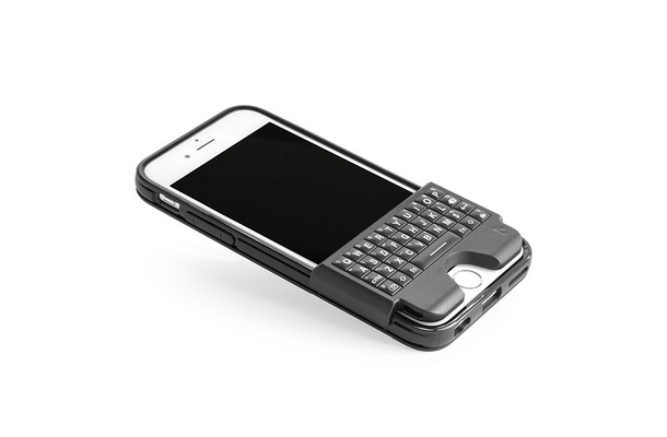 iPhoneをBlackberry風に！QWERTYキーボード付きケース「Thunderbird」