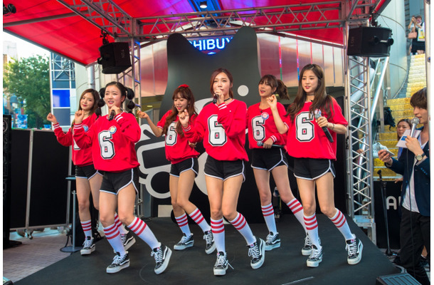 Apink、サプライズで渋谷109に登場！4分でステージ中止