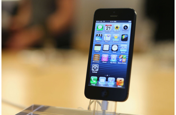 2012年に発売されたiPhone 5　(C)Getty Images