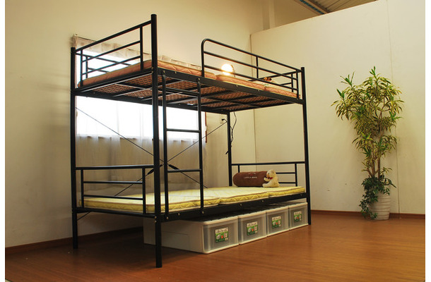 「ムーン2」は企業の防災を考えた時に、寮のベッドを耐震仕様に変えたいという要望を受け開発されたという（画像はプレスリリースより）