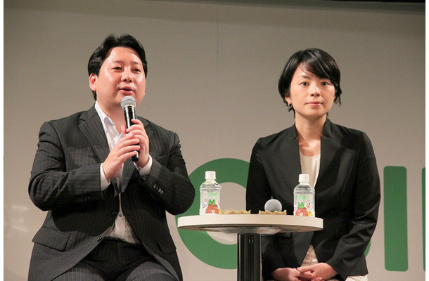 LINE 取締役 CSMOの舛田淳氏(左)、LINEモバイル 代表取締役社長の嘉戸彩乃氏(右)