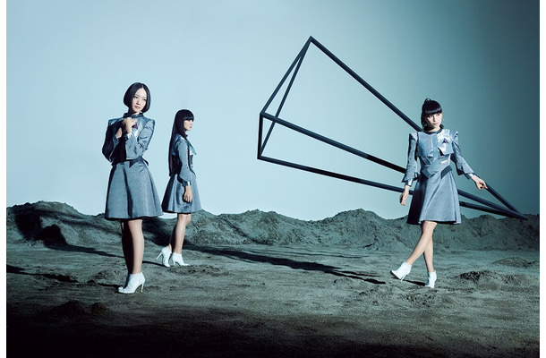 Perfume 6th Tour 2016『COSMIC EXPLORER』」のツアーパンフレットより