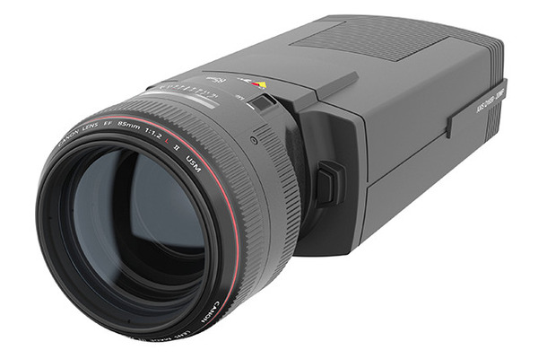 キヤノンとアクシスが共同開発したレンズ交換式ネットワークカメラ「AXIS Q1659」。両社は今後も連携を進め、ネットワークカメラや関連ソリューションを提供していくという（画像はプレスリリースより）