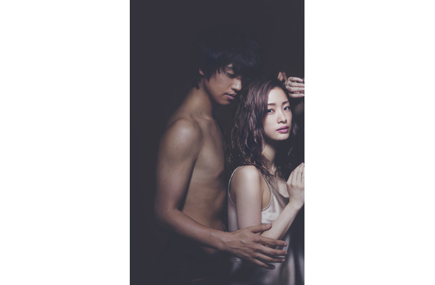 あの『昼顔』が映画化！ドラマに引き続き上戸彩と齋藤工
