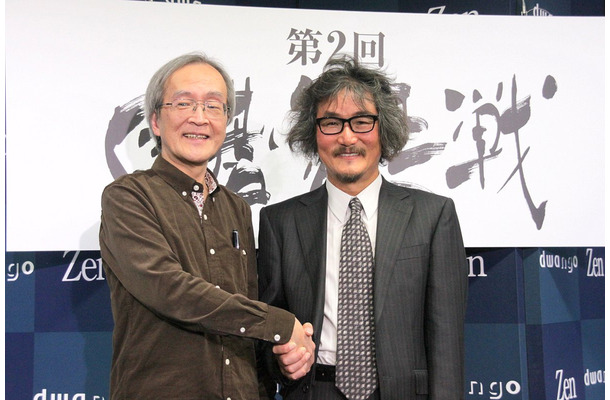日本囲碁界を代表するトップ棋士の趙治勲名誉名人(右)と、コンピュータ囲碁ソフト「DeepZenGo」の開発者の加藤英樹氏