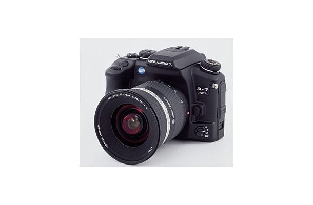 　コニカミノルタフォトイメージングは、デジタル一眼レフカメラ「α-7 DIGITAL」の11月中旬発売に先がけ、「Get the α-7 DIGITAL　宣言キャンペーン」を11月19日まで実施中。