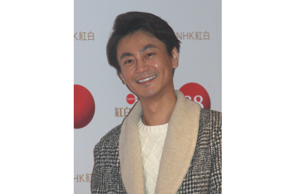 【NHK紅白歌合戦】氷川きよし、GOLDをふんだんに使ったド派手な衣装で「金よし」に