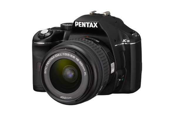 PENTAX K-m（標準ズームレンズ装着時）