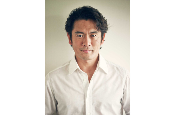 サントリー創業者・鳥井信治郎の人生を描いた小説『琥珀の夢』がSPドラマ化！