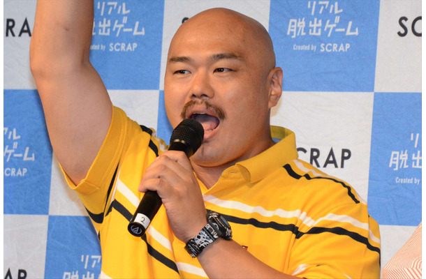 安田大サーカス・クロちゃん【錦怜那】