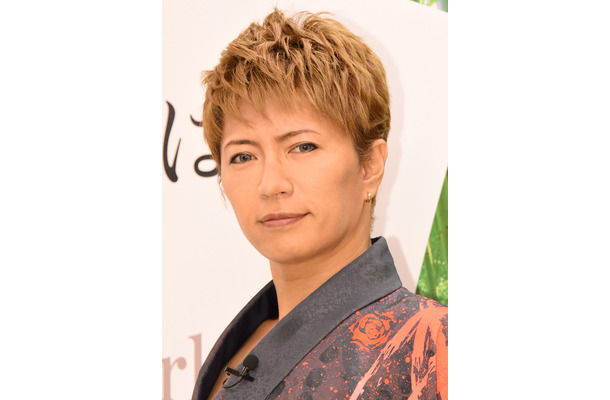 愛してるよ兄弟 Gackt Yoshikiの誕生日を祝福 2ショットに 絵になる ふたりともかっこいい Rbb Today